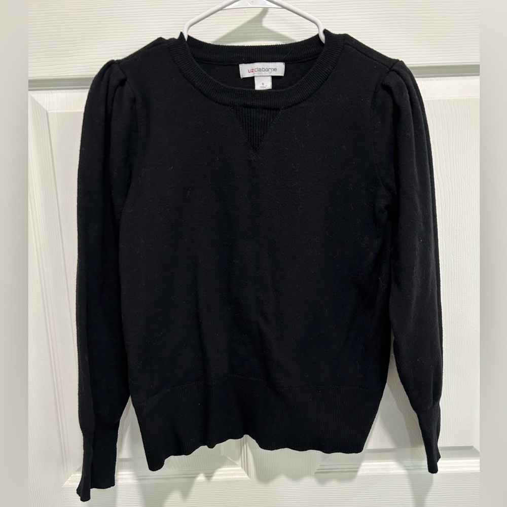 Liz Claiborne sweater. Black. Size small.